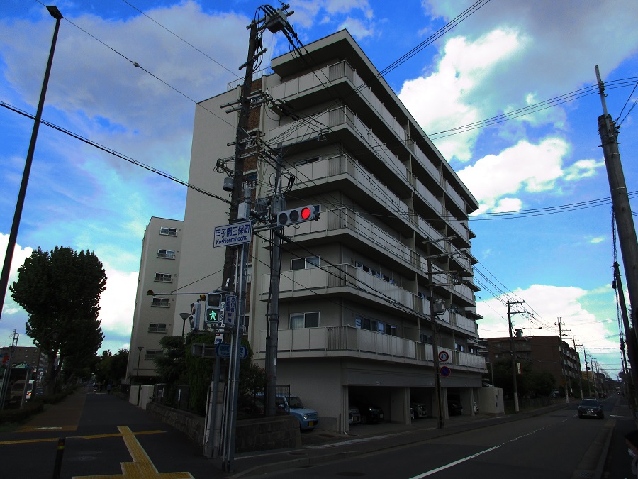 コープ甲子園　外観