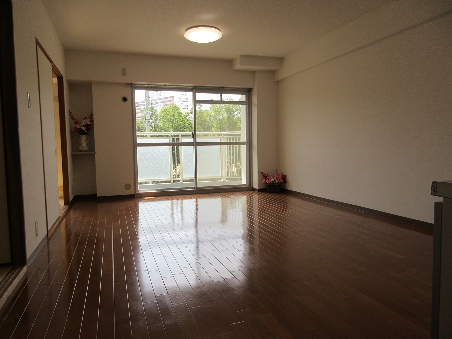 サンロイヤル武庫川サンク　ＬＤＫ